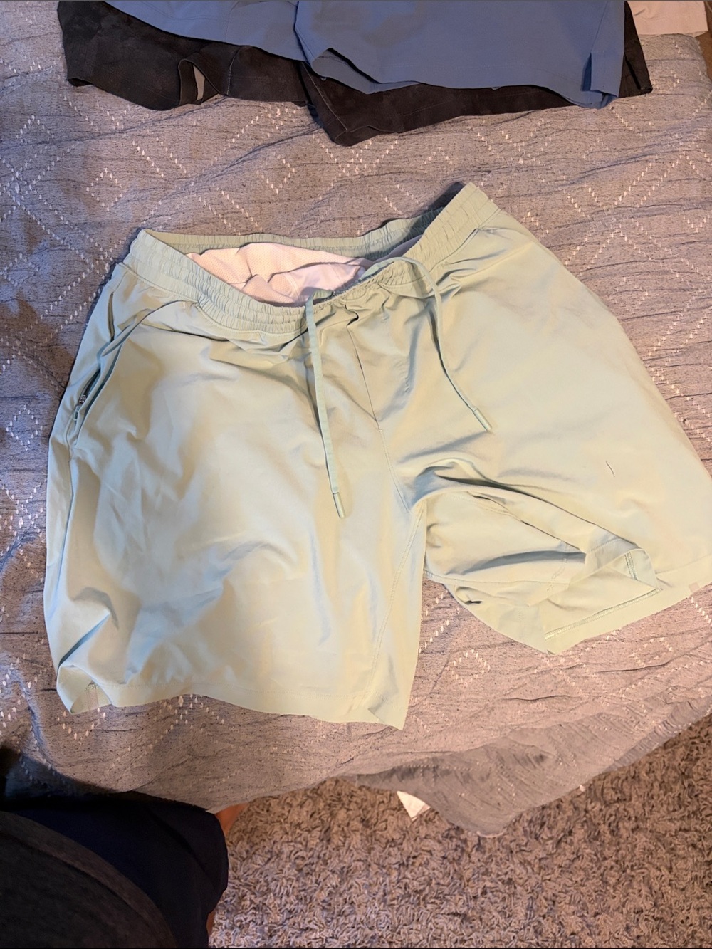 lululemon athletica Men's Light Green Athletic Drawstring Shorts